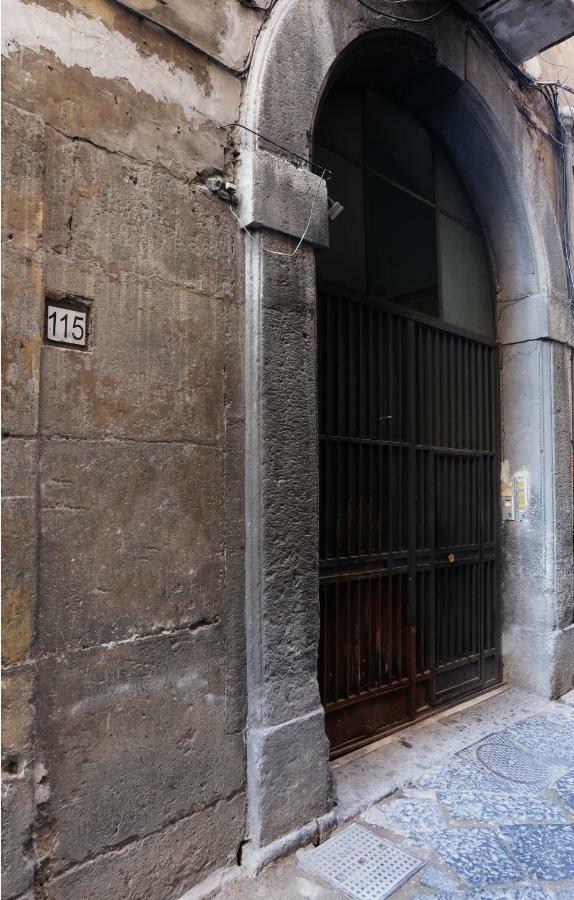 Il-Terno All'8 Al Centro Storico Old Town Napoli Exterior foto